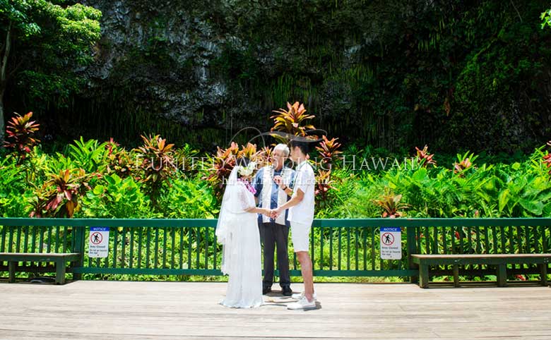 カウアイ島 シダの洞窟 結婚式風景