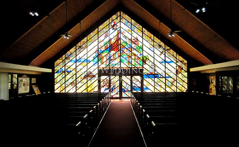 モアナルアコミュニティー教会のステンドグラス