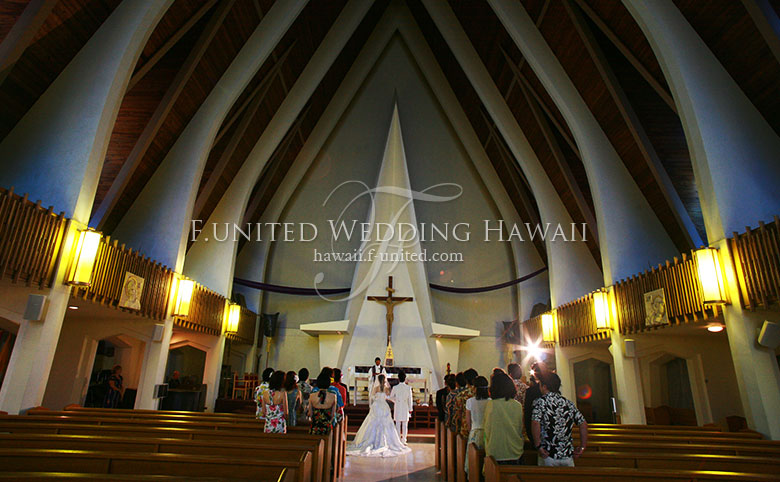 セントオーガスティンカトリック教会の結婚式イメージ